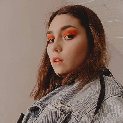 juliarodnaldini's profile picture. This is not a movie lifestyle.