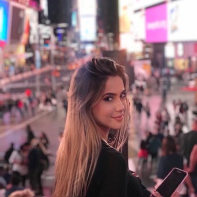 MpaulinaGallego's profile picture. 