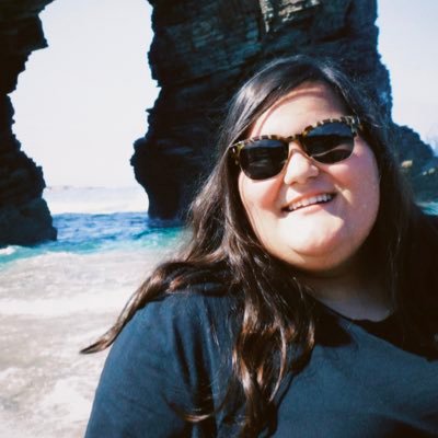 laratimiraos28's profile picture. 