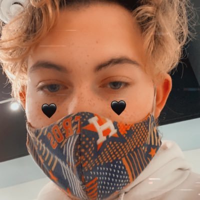 I am a 21 year old streamer/competitive player. I stream on twitch. Go follow my twitch, Instagram and TicTok.
