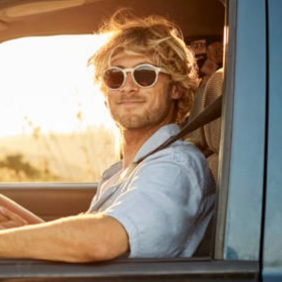 JoeDawg0's profile picture. Just a pet lover that watches sports and tells dumb jokes. #HailState