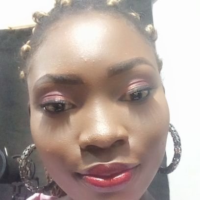 Ebony52802447's profile picture. I'm dark because life is nor fair 😏🤓