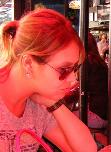 maira_ha's profile picture. O importante é que a emoção sobreviva