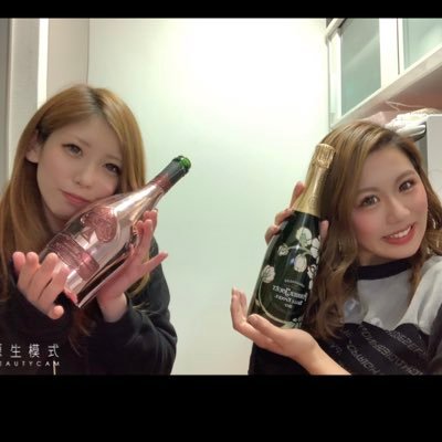 Chihov93's profile picture. 毎日楽しくて幸せ٩(ˊᗜˋ*)و♡ 周りのみんならぶ♡