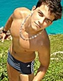 Ciumento , canceriano , 18 anos , modelo 
Quer saber mais de alguma coisa ? Follow-me ?