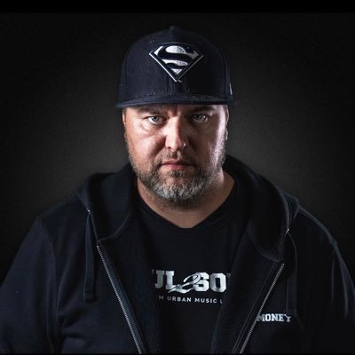 _djstevemoney's profile picture. International Club DJ & Turntablist from Heilbronn/Germany 🇩🇪 - #turnup your club since 1990 around Europe - Ibiza/Barcelona🇪🇸 - Croatia🇭🇷 - Romania🇷🇴