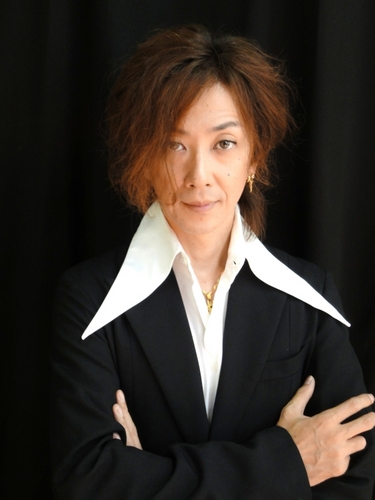 magician HIROTO
from osaka japan          
facebook  ID:magichiroto


ヒロトプロジェクトチーム座長。
 #女性マジシャン #綿菓子アート 
#コットンマジック #イリュージョンマジック 
関西より全国へ！
手品師です(^^)