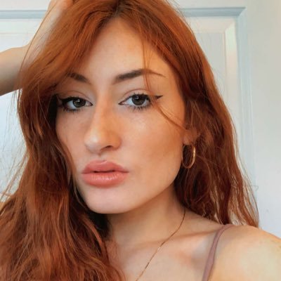 _juliaduggan's profile picture. 📍Toronto | Nursing