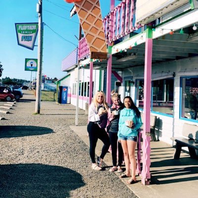 jordansallee2's profile picture. I’m 24 and love to hang with friends 🥰