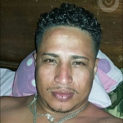 Soy una persona humilde y muy sencillo me gusta hacer amistad