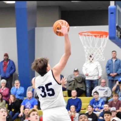 6’6 230 class of 2022 VCS forward