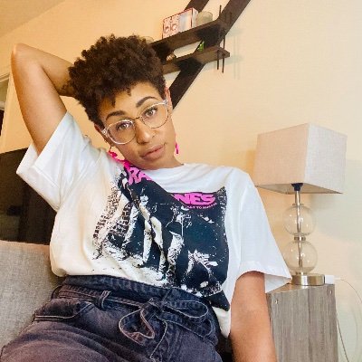 LLenae1's profile picture. I’m not anybody, but I’m everybody.