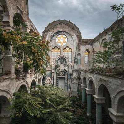 A collection of photographs of abandoned, forgotten and deserted places collected during urban explorations.