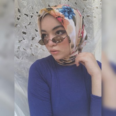 لم اكن اريد الا ان اعيش وفق الدوافع التي تنبع من نفسي الحقيقه فلم كان ذلك بهذه الصعوبه ؟