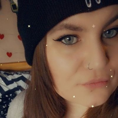 Rachiieeeeeeeee's profile picture. Rach | 32 | UK | Twitch Mod | MarbleQueen 👑 #donttouchmypumpkin 🎃