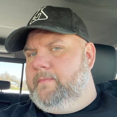AlexWerries1's profile picture. Aquariums smoking meat and crypto