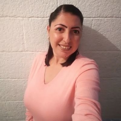 Puedo decir que sin querer la vida me va dejando probar aquellas cosas que de chiquita soñaba, creo que a veces sin buscarlo, Los sueños también se cumplen.