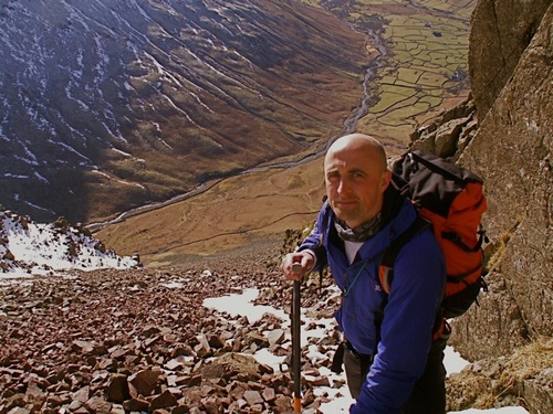 Earth__Connect's profile picture. I'm obsessed with mountains and climbing them. I'm fairly obsessed with finding ways of generating cash on the move and trade the forex markets..