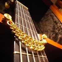 クラシック＆フラメンコギター専門店「ギターショップアウラ」長年培った知識と経験でギター選びの手助けをいたします。お気軽にお問い合わせ下さい。ギターや楽譜、ＣＤの新入荷情報などお知らせしていきます。
ショップはこちら　https://t.co/J3rZI30m9P