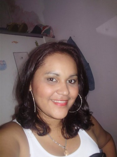 Solteira, 22 anos e amo minha isabelle!!! Quem me conhece sabe como sou !! Simpatica e extrovertida