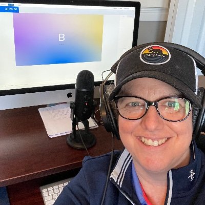 She/Her Writer, podcaster, educator, & mom. Ed developer at USask. Host of Better Me Podcast - https://t.co/5nzAwBhToC…