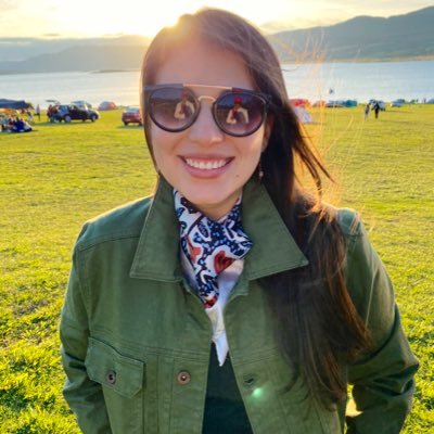 Politóloga e Internacionalista, emprendedora social, amante de la vida. Creer y Crear.