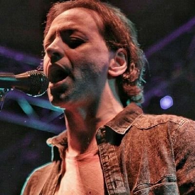 efekendirr's profile picture. bu hayat böyle mi olur be