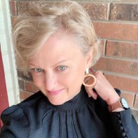 Evelyn Thomas - @Evelyn005643839 Twitter Profile Photo