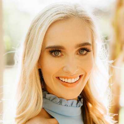 catherine_raee's profile picture. Public Relations | Corporate Storyteller | USC Trojan | Hockey Fanatic