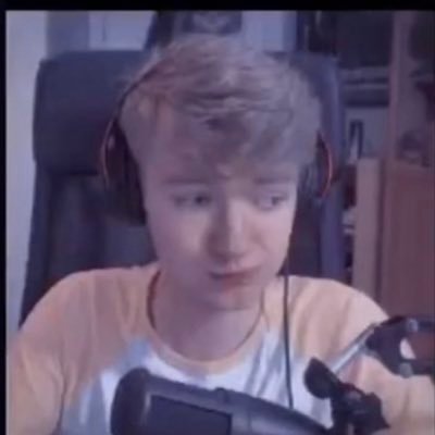 Hi I am jordan and I like anime and the dream smp and I am in love with tubbo