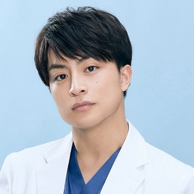 テレビ朝日4月期土曜ナイトドラマ「 #泣くな研修医 」放送決定！🎉主演・ #白濱亜嵐 でお送りする、研修医たちの青春群像劇をお楽しみに。