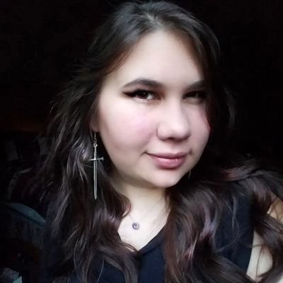 ItsyBitsyRiver's profile picture. Art. Nature. Fantasy. Gaming. Love.

Making art, playing games, hiking, teaching, owner of Lunar Tree Fantasy on Etsy!