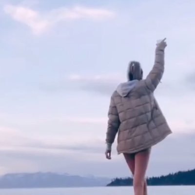 LaPredictiva's profile picture. Es mi predictivo el que escribe                            No soy un bot.