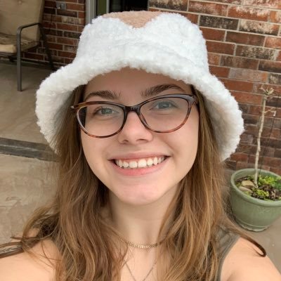 tantalop's profile picture. 20 something (she/they)
