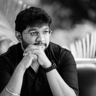 Foodie_MovieManiac_CricketAddict_ThalaFan_Optimistic_EmotionallyAttached_Maduraikaran😉😎