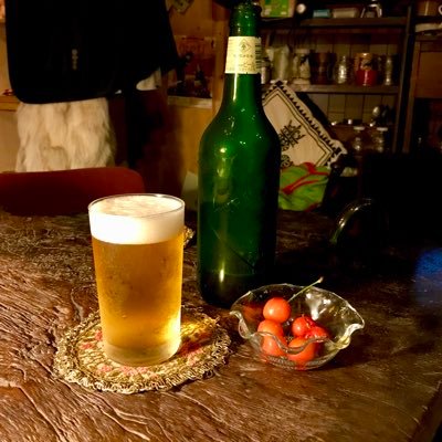 ジョルダン美味案内「今日も女子ひとり飲み」。「ひとり飲み」を楽しみたい女性へ向けたコンテンツ🍷 気軽に入れて自由にマイペースに楽しめる、女子のひとり飲みにおすすめのお店をご紹介します✨