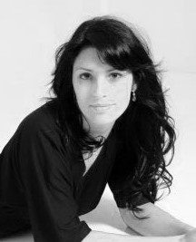 KellyFGarcia's profile picture. Lá e de volta outra vez...