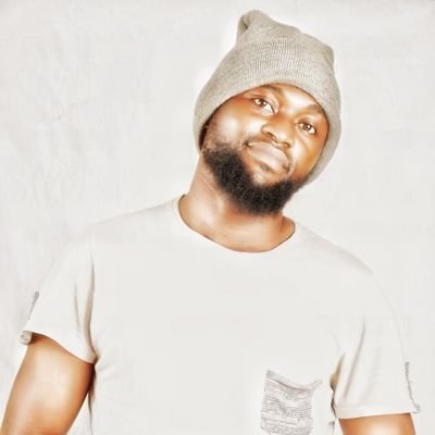 yomideee's profile picture. Tall, Bold, Gentle, Sure, Intelligent, Easy-Going, Brilliant... 
 Follow Me to Know MORE...