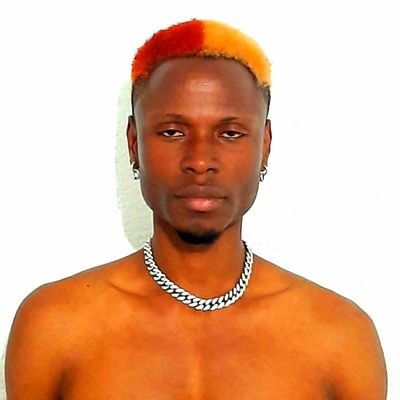 I'm a rapper on a dancer and I do a lot of stuff taking pictures.