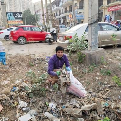 आज जी भर के जी लो ,,, कल का क्या भरोसा।
कोशिश करते रहने से सफलता मिल ही जाती है।