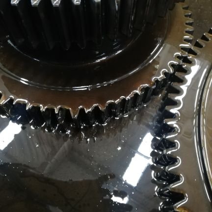 maceracı,biraz deli dolu, biraz durgun ne olduğu belli olmayan