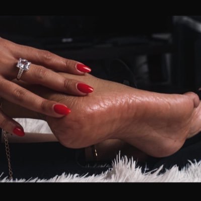 OTwofeet's profile picture. spoiled brat 🥰 Virgo Princess 👑 Being a bitch is kind of my kink 😌