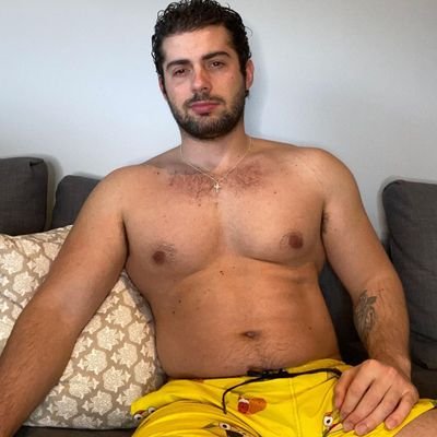 MartinN92281253's profile picture. je suis gay