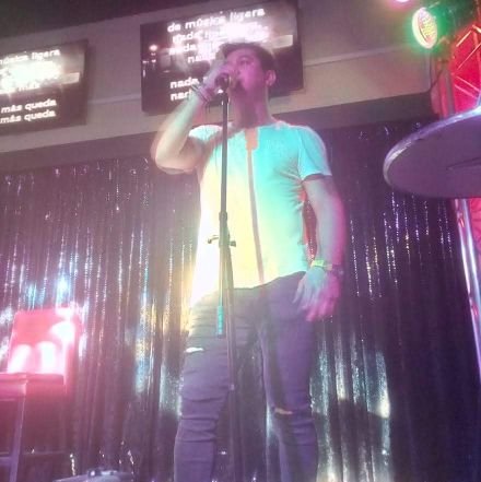 Profesor de Educacion Física, Cantante, Animador, Arriendo de Equipos, Productor de Eventos Musicales, Recreativos y Sociales. Contacto al +569 78724466 =)