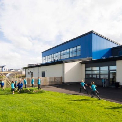 TheArtsHVA's profile picture. Artsmark Gold Award October 2023

Celebrating the Arts (Art&Design, Music, Creative Writing, Drama and Dance) at HVA