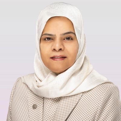 Dr. Khuldiya M. Al Khalifa - BA, PgD, MLitt, PhD - UK أستاذة الإعلام السياسي - كلية الآداب - جامعة البحرين - شاعرة