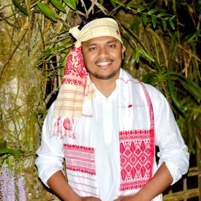 rupnyx's profile picture. Attitude helps you To go ahead in your life.