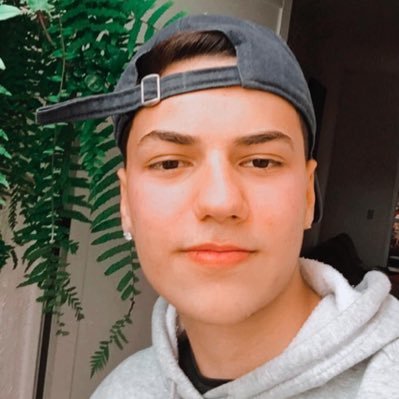 caiofn's profile picture. FORTNITE COMPETITIVE PLAYER https://t.co/xr8DY38DXB CODE CAIOFN #AD