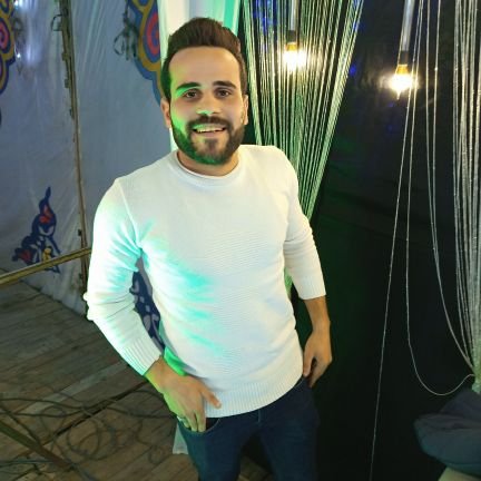 قلب فؤادك حيث شِئِت من الهوىٰ ما الحب إلا للحبيب الاولي ❤️ 👌
〽️