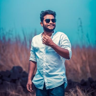 JeevanStyle's profile picture. standing in front of the world, asking you to follow me.